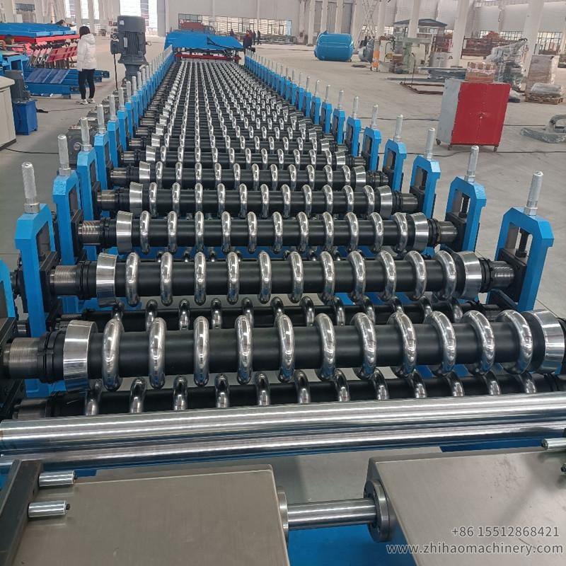 Corrugated metal roofing sheet cover making machine, zhihaomachinery